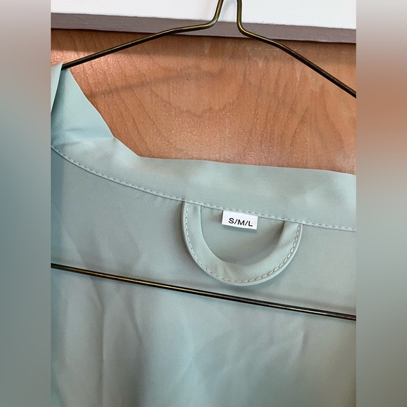 Green Getting Ready Robe - Picture 4 of 4